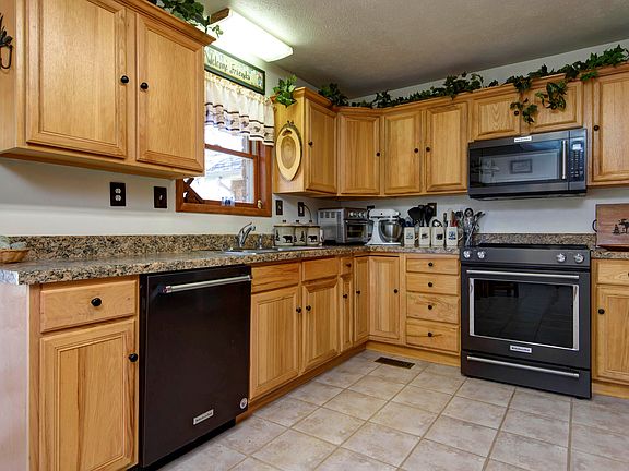 2nd image of 5560 N Brynwood Ln