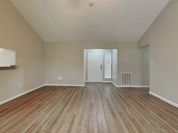 5th image of 16518 Cairngorm Dr