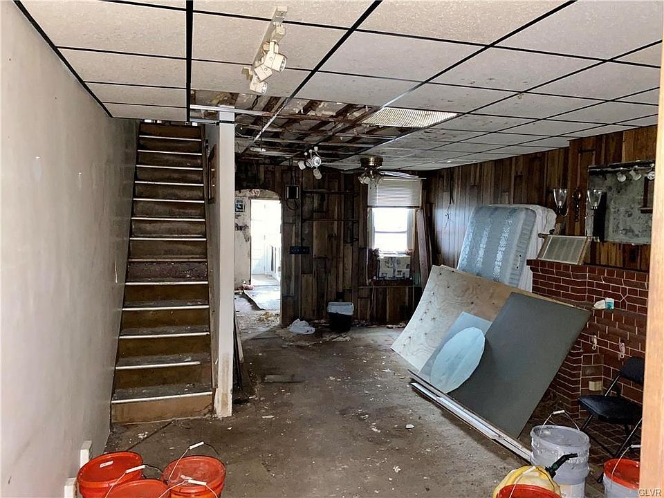 2nd image of 641 N 10th St