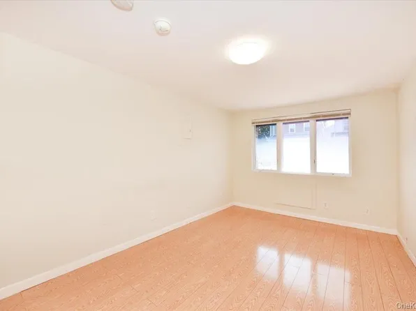 153-15 79th Avenue image 10 of 28