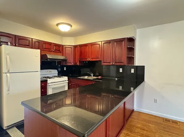 114-67 Taipei Court image 10 of 14