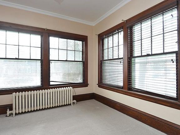 5th image of 1665 Dayton Ave APT 3