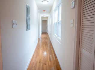 198 3rd St, Newark, NJ 07107