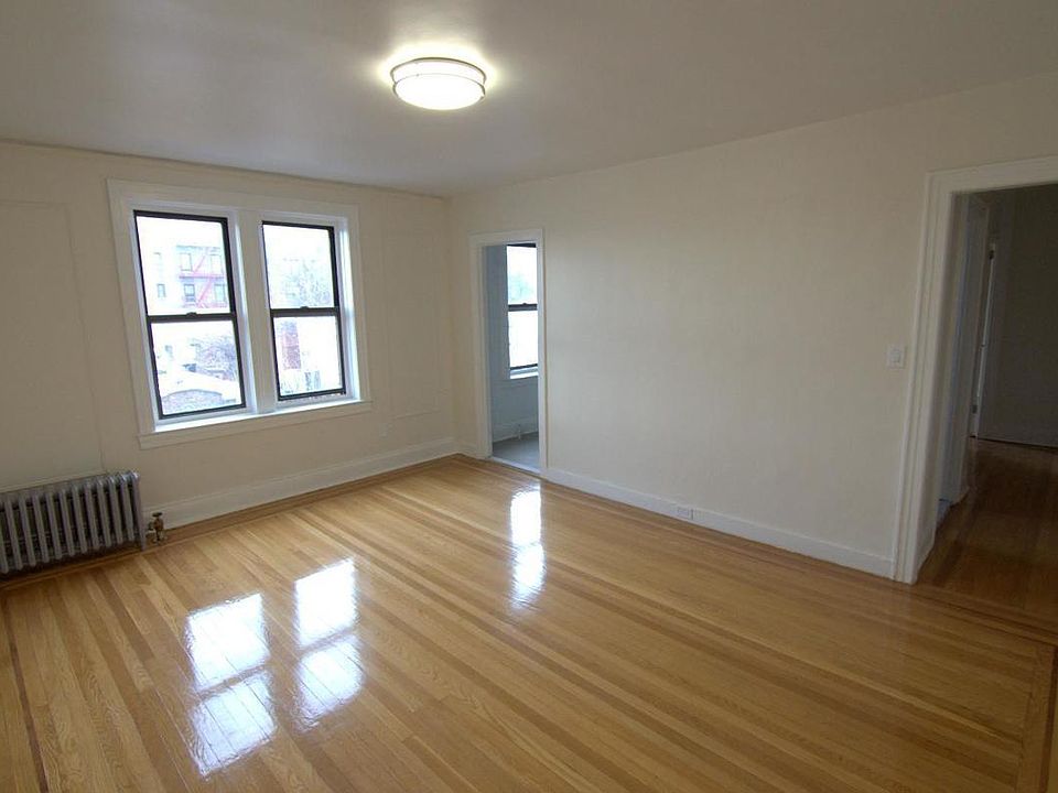 1st image of 4145 52nd St APT 4C