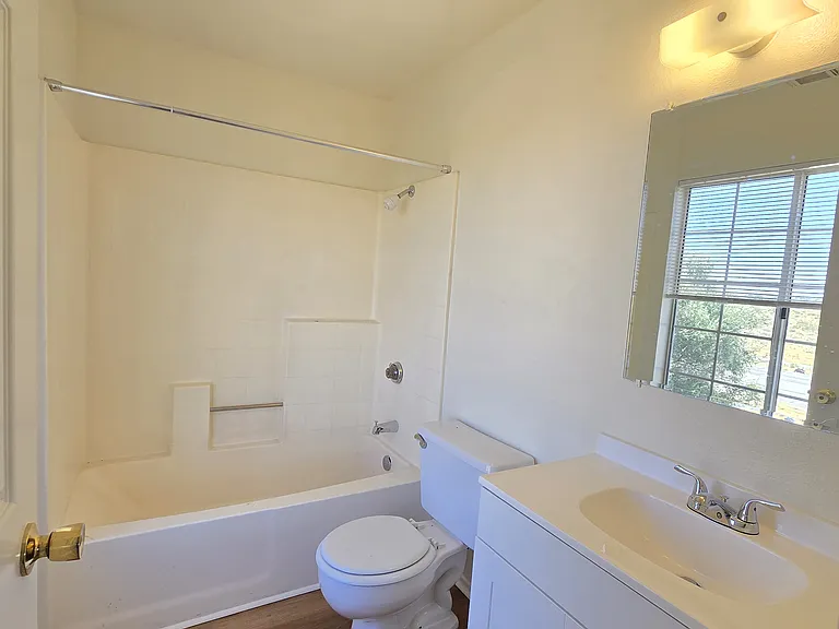 21411 Hacienda Blvd #D — Photo 12