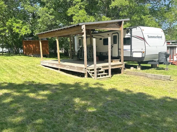 29-210 Woodhaven Lakes, Sublette, IL 61367