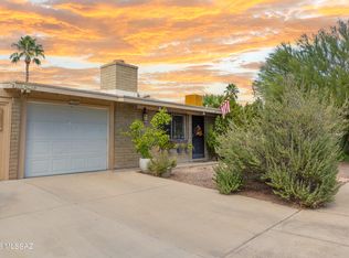 7737 N Nathan Hale Ave, Tucson, AZ 85741