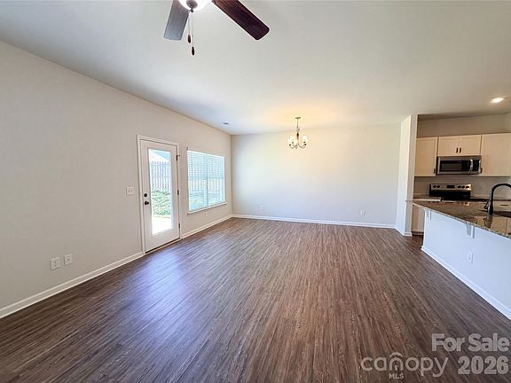 3rd image of 414 Buford Way
