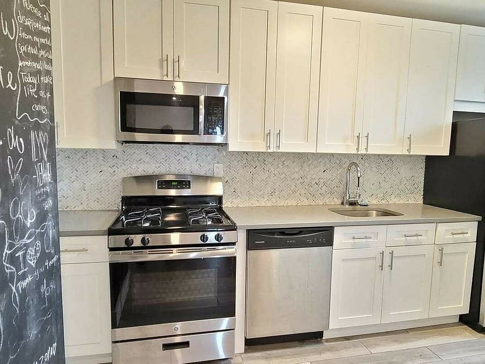 1st image of 369 Sumpter St #A3