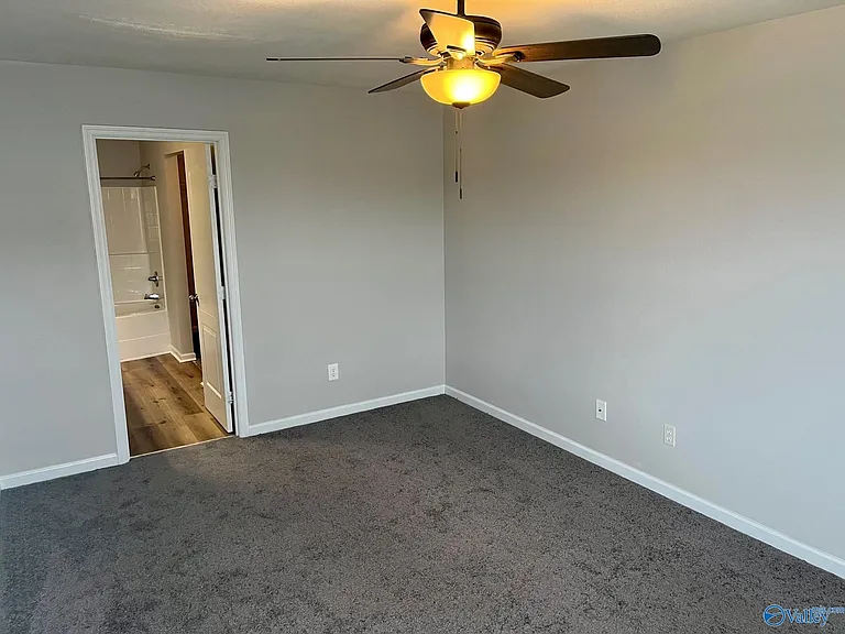 193 Cloverbrook Dr — Photo 10