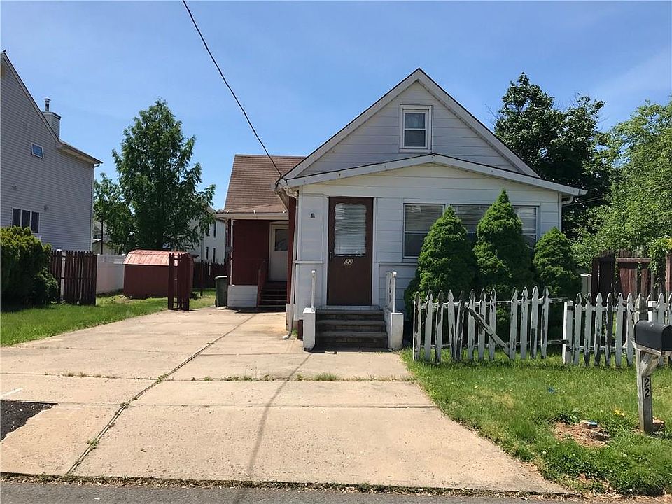 2nd image of 22 Cherry St