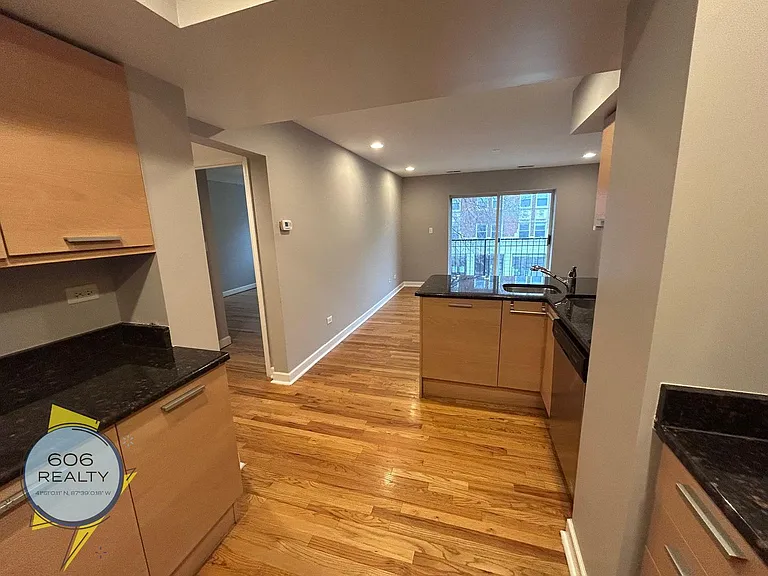 6954 N Greenview Ave — Photo 21