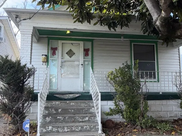 822 S 42nd St, Louisville, KY 40211