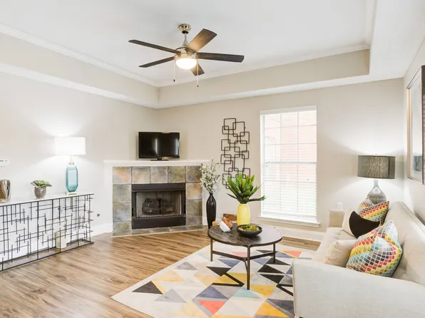 Walnut Hill Apartments