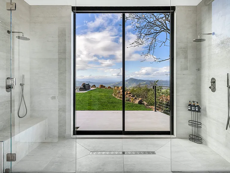 6568 Sonoma Mountain Rd — Photo 32