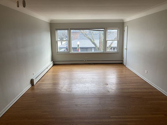 3rd image of 140 N Cass Ave #140