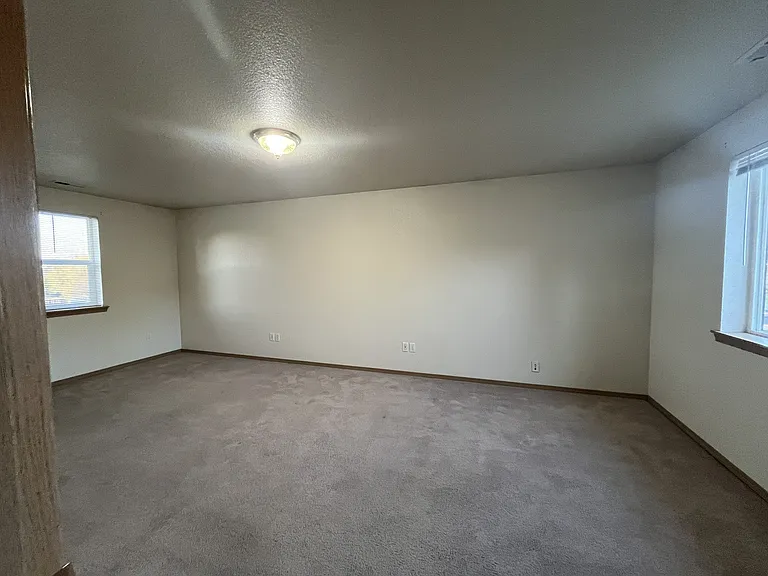 Owner suite bedroom