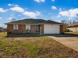 4226 W La Casa Street, Springfield, MO 65802