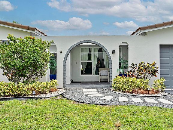 5th image of 10476 NW 3rd Street