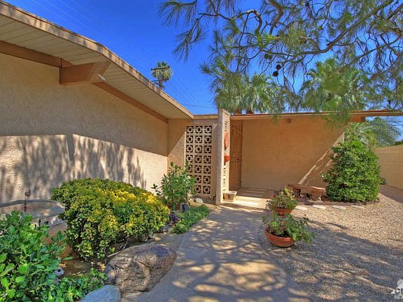 4th image of 220 W Camino Buena Vis