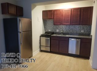 443 W Wellington Ave, Chicago, IL 60657