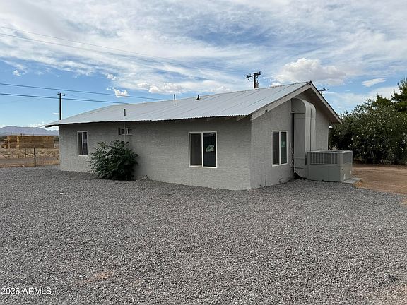 2nd image of 64688 HARCUVAR Drive