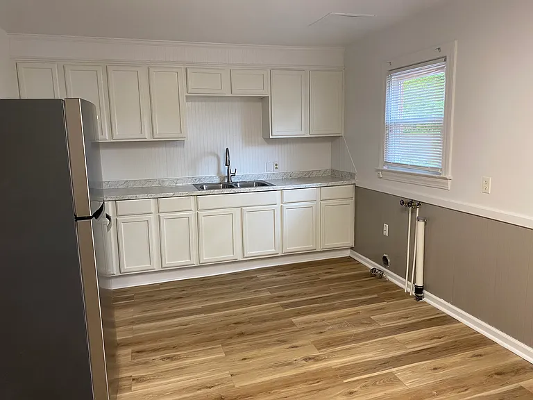 639 Maple St #641 — Photo 10