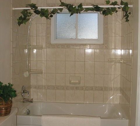 Custom tiled bathroom w/Kohler soaking tub
