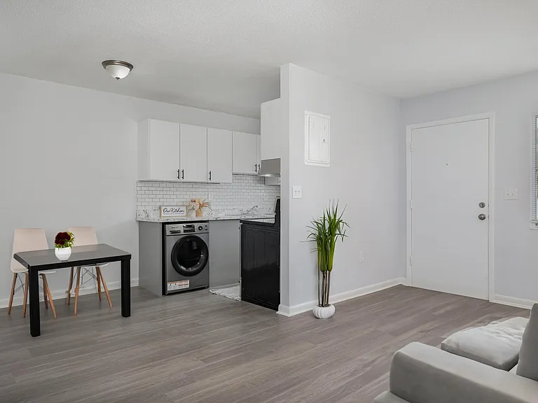 115 W Seminole Ave #109 — Photo 5