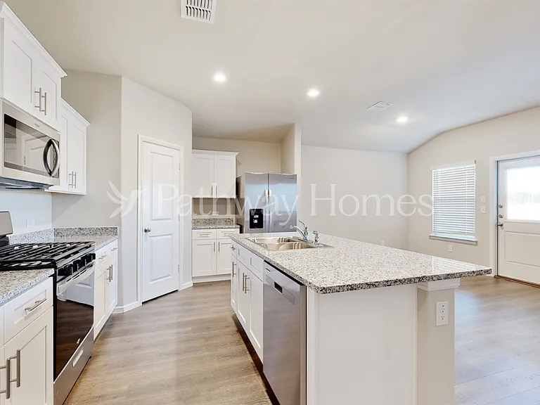1625 Vandemere Ct — Photo 5