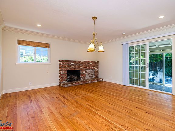 4th image of 1446 Patio Dr