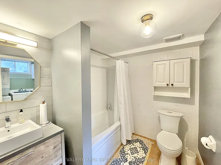 12 Weatherstone Ct #LOWER — Photo 9