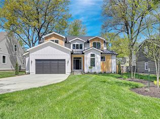 5218 W 69th Ter, Prairie Village, KS 66208