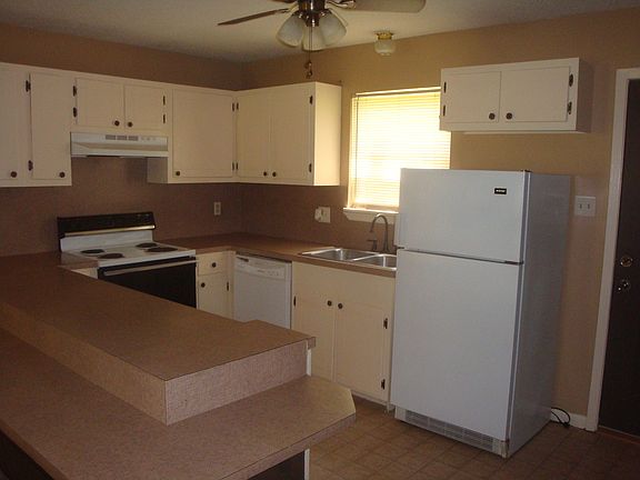 2nd image of 1301 S 10th St #Ab