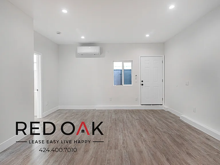 400 Western Ave #9 — Photo 7