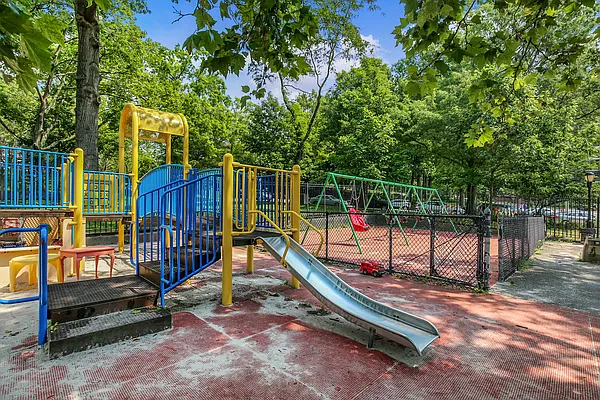 Sold by Coldwell Banker Realty | media 30