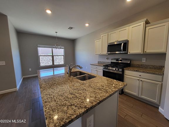 4th image of 318 W Aberdeen St