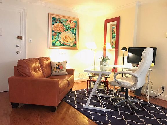 Desk and Lounge area