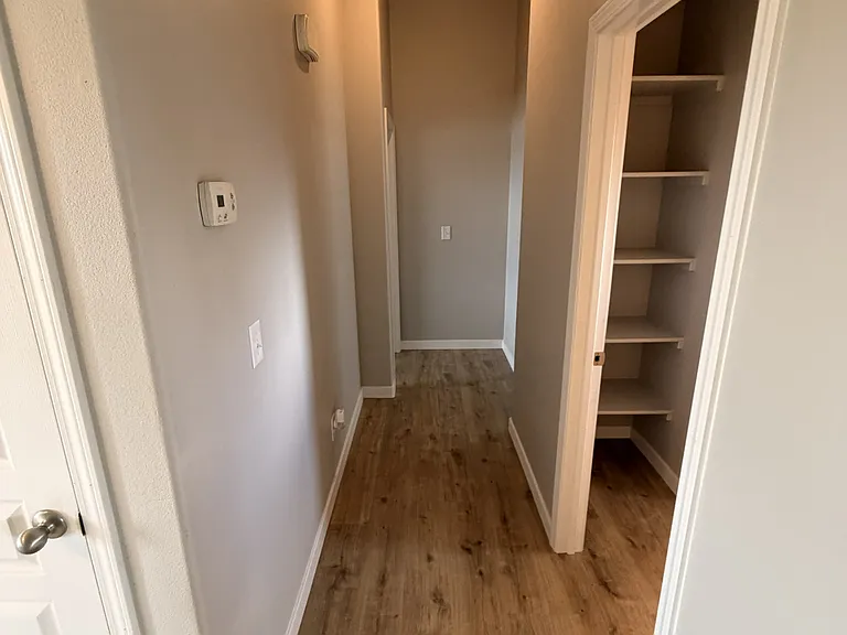 1109 N Midland Blvd #202 — Photo 8