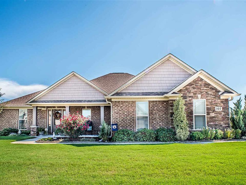 1st image of 107 Carleighfalls Dr