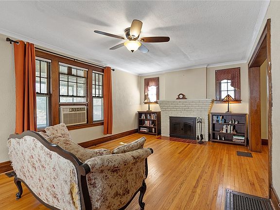5th image of 1325 Court St