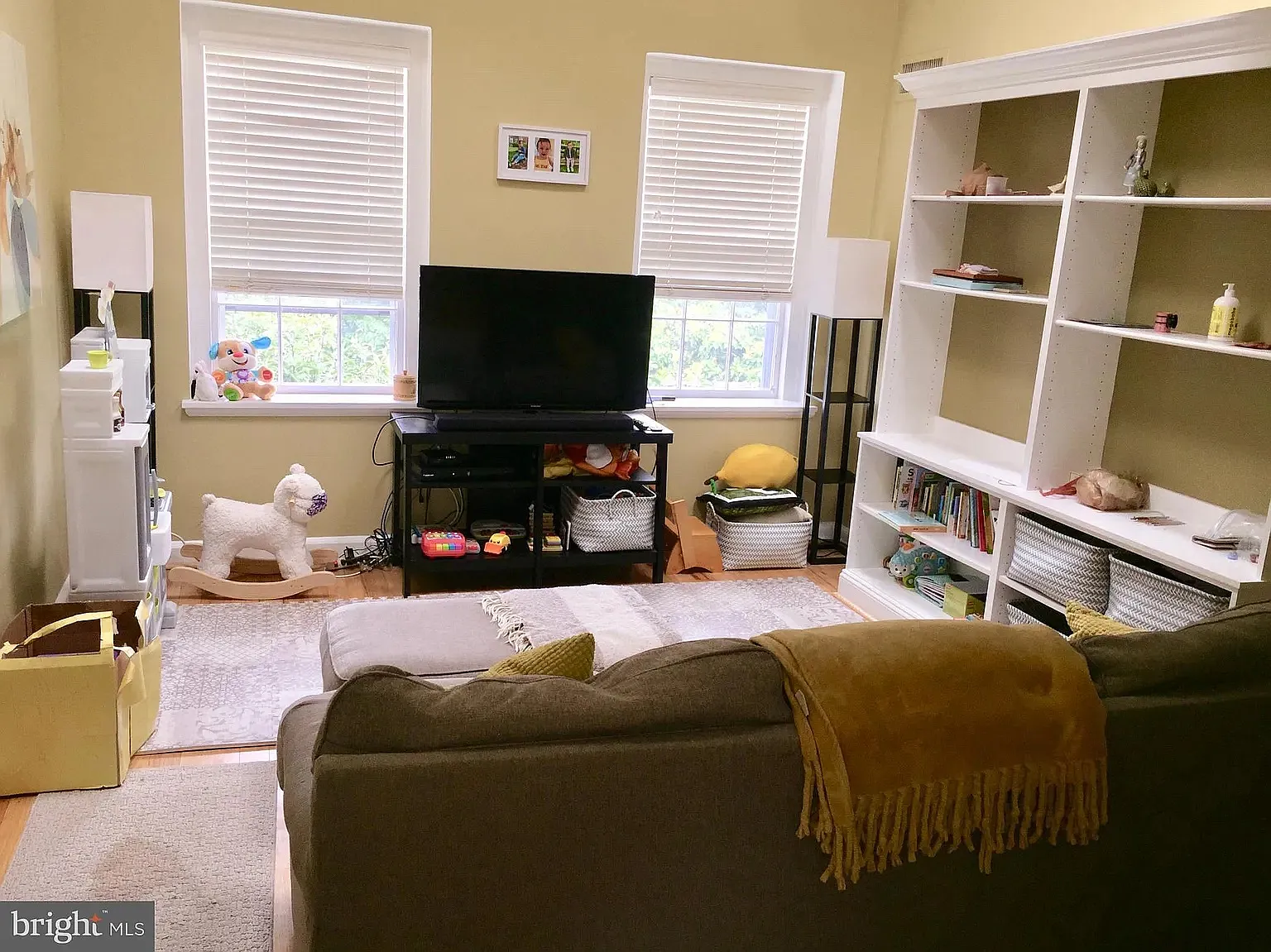 2 bed, 1293 sqft, $3,195 — Photo 2