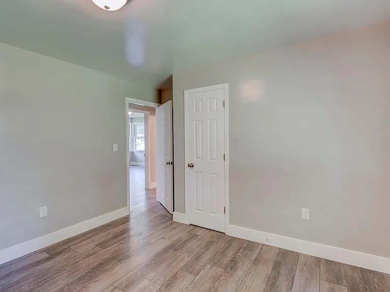 5730 Davida Rd — Photo 15