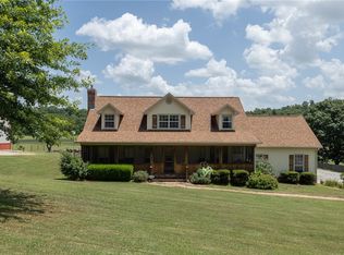 2914 S Barrington Rd, Springdale, AR 72762