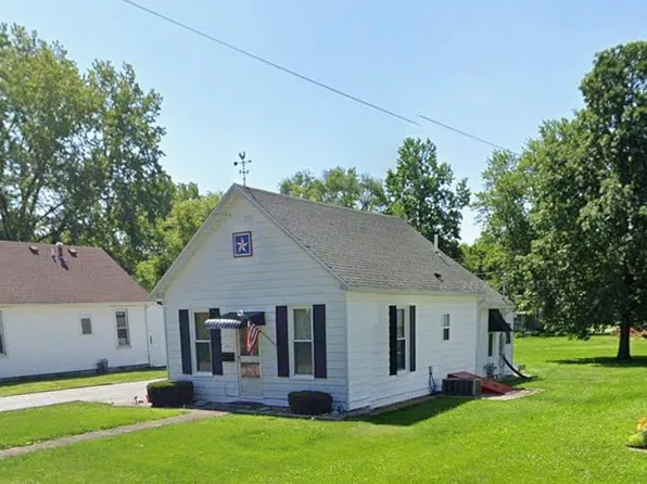 521 W Chase St, Macomb, IL 61455