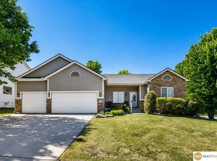 19887 I St, Omaha, NE 68135