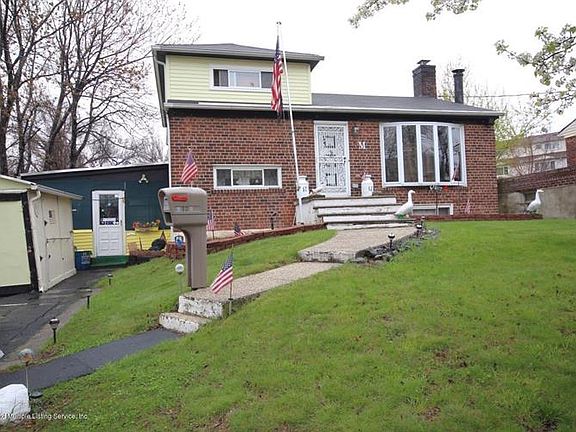 2nd image of 12 Fairway Ave