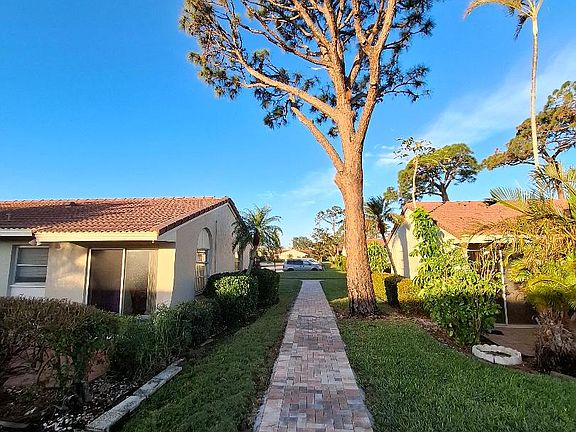 2nd image of 2173 Pueblo Cir