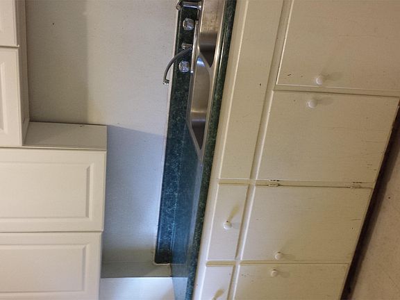 2nd image of 228 Ohio St