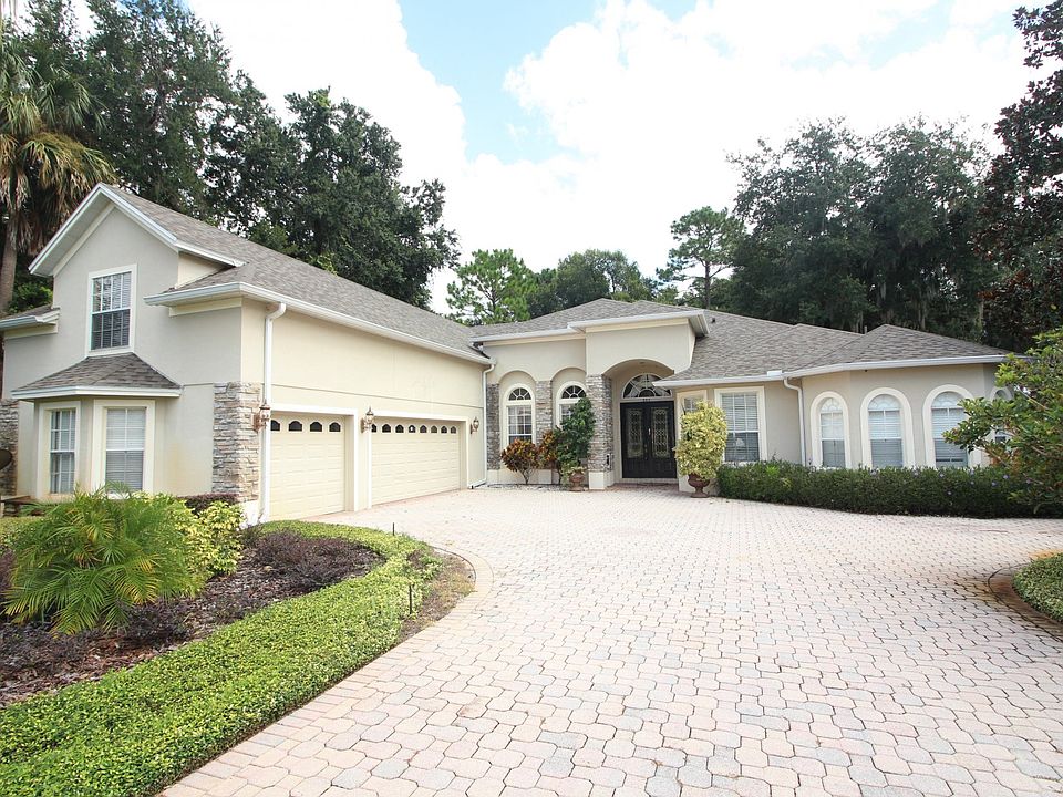 1st image of 305 Glen Club Dr